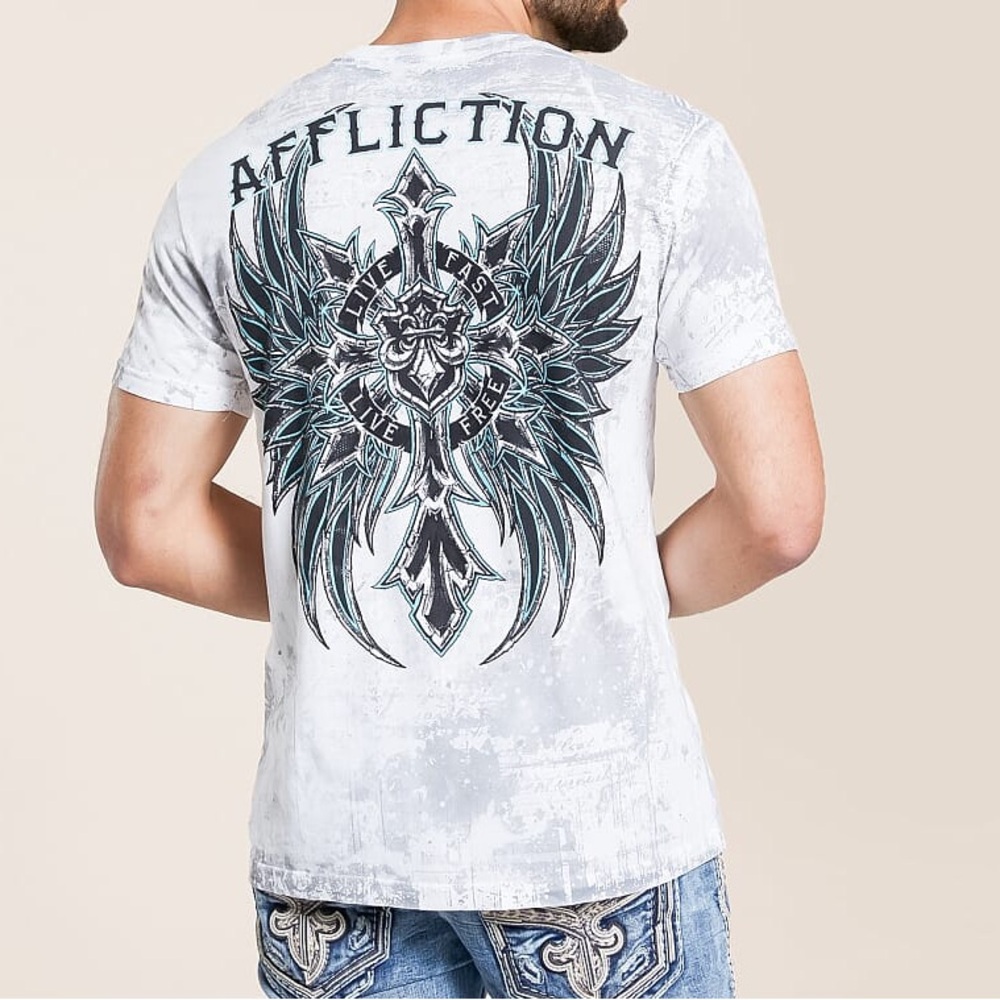 Affliction Men’s Medium Short Sleeve T-Shirt Blue Cross & Angel Wings Graphic - Picture 5 of 9